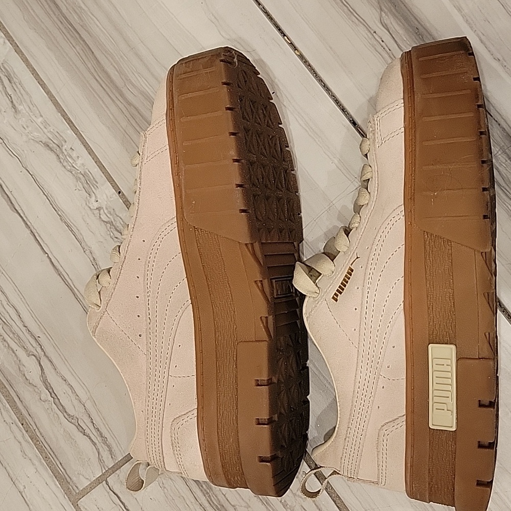 Puma Cream Platform Suede Sneakers - Picture 5 of 7